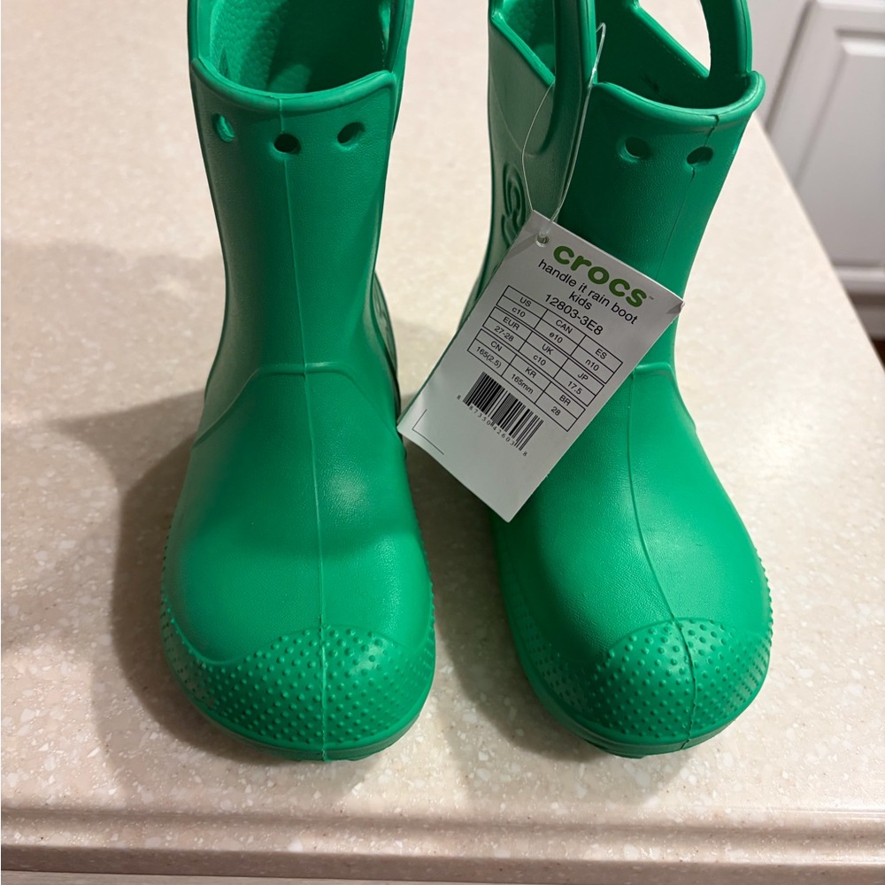 CROCS Kids Vibrant Green Rain Boots